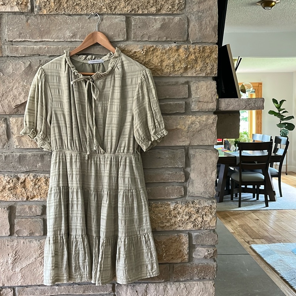 Miss Sparkling Olive Green Women's Dress With Puff Sleeves & Ruffles Size XXL